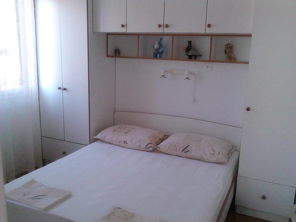 Apartman Vladic Grebastica Exterior photo
